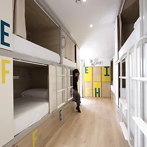 For Hostel Sevilla